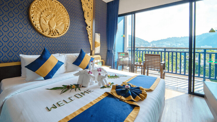 Superior Royal Blue Wing